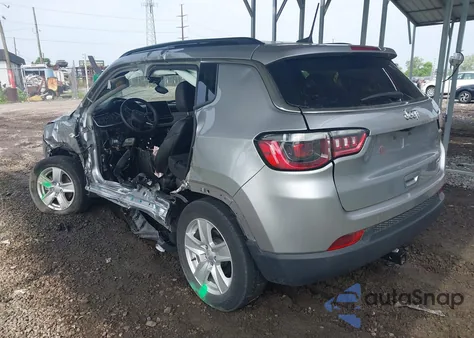 2022 Jeep Compass Latitude Fwd z USA, uszkodzony, nr VIN 3C4NJCBB0NT140157